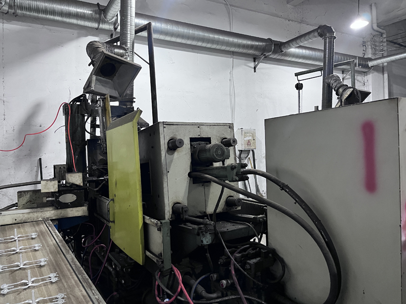 జిన్హువా హంజియా వర్క్‌షాప్‌లలో ఎప్పుడూ లైట్లు ఎందుకు వెలుగుతుంటాయి?